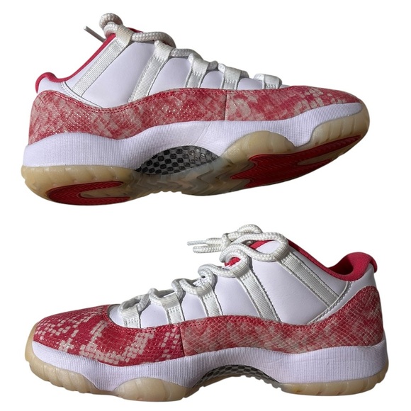Women's Air Jordan 11 Retro Low, size 9.5 - Picture 3 of 15